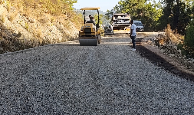 Alanya’da Bayırkozağacı, Güzelbağ ve Katı Atık Tesisi yolu asfaltlandı- Forum Haber