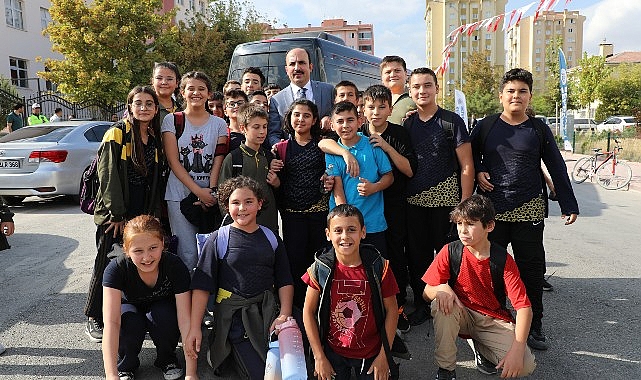 Başkan Altay Gençleri Doğum Günü Hediyeleriyle Sevindirecek- Forum Haber