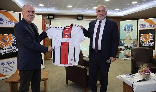 Başkan İbrahim Sandıkçı:  “Öğrencilerimizin fikirlerine büyük önem veriyoruz” – Forum Haber