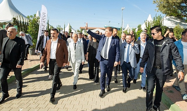 Başkan Tugay: Birlik ve beraberlik içinde bu kumpasları darmadağın edeceğiz- Forum Haber