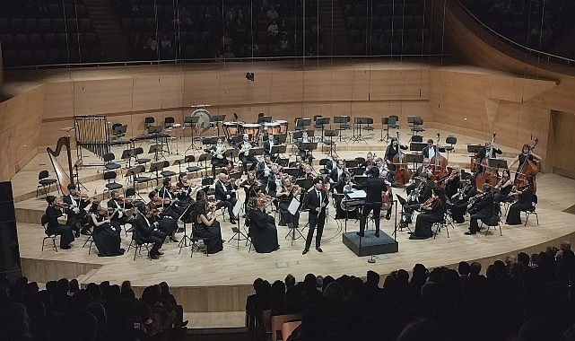 CSO DenizBank Konserleri zengin bir repertuarla sanatseverlerle buluştu- Forum Haber
