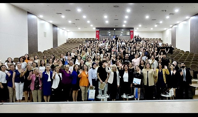 EÜ  Hemşirelik Fakültesinde, “2024-2025 Eğitim – Öğretim Yılı 1. Sınıf Oryantasyon Programı” düzenlendi- Forum Haber
