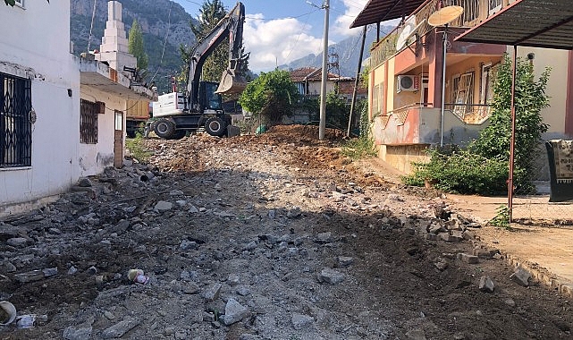 Kemer’de altyapı çalışmaları sürüyor- Forum Haber