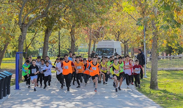 Küçükçekmece’de 29 Ekim Cumhuriyet Koşusu Yapıldı- Forum Haber