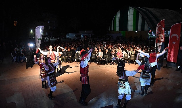 Menteşeli Cengiz, Bursa yöresi türküleri ile coşturdu- Forum Haber