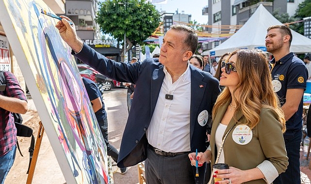 Mersinliler Kushimoto Sokak Sanatçıları Festivali’ne akın etti- Forum Haber