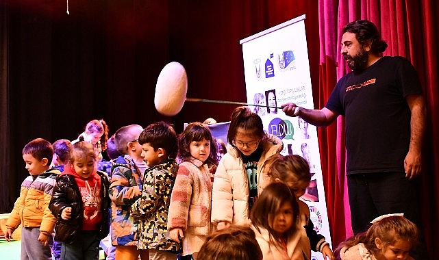 Minikler kukla oyunu izledi- Forum Haber