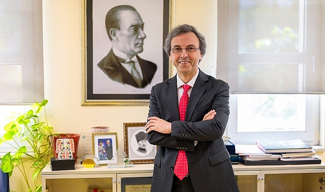 Prof. Dr. Ahmet Aydın: Sahte İçki Renginden, Kokusundan, Tadından Anlaşılmıyor…- Forum Haber