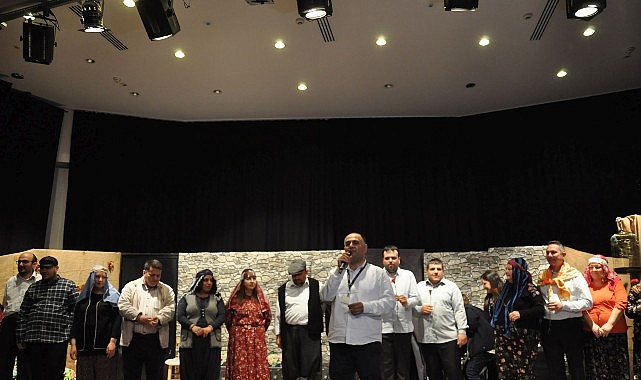 Ege Üniversitesi Toplum Ruh Sağlığı hastalarından tiyatro performansı- Forum Haber