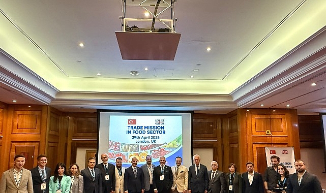 İngilizlerin sofralarını Türk lezzetleriyle donatmaya gittiler- Forum Haber