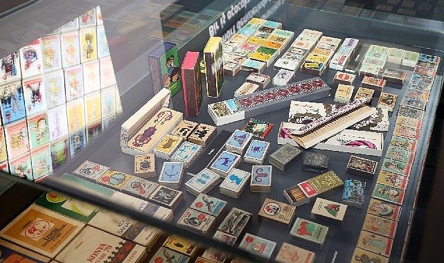 Karşıyaka’da nostaljik yolculuk: ‘Kibrit Çakıyorsun Karanlıkta’- Forum Haber