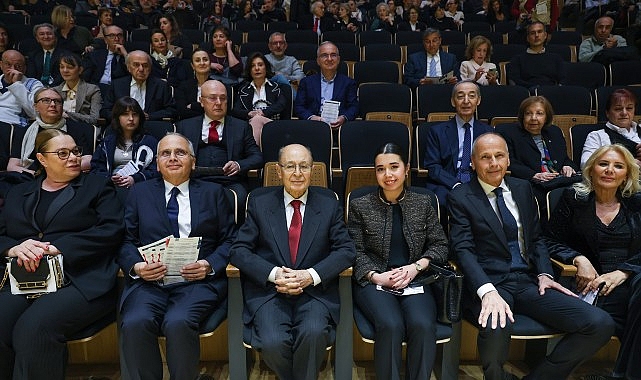 Müzik ve Ankara sevdalısı Cenap And anısına gerçekleştirilen açılış konseriyle başkentte çoksesli müziğin coşkusu başladı- Forum Haber