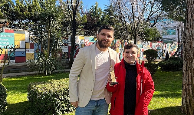 Üstün Başarı Ödüllü Serdar Karan:   “Engelim ödül almama engel olmadı!” – Forum Haber