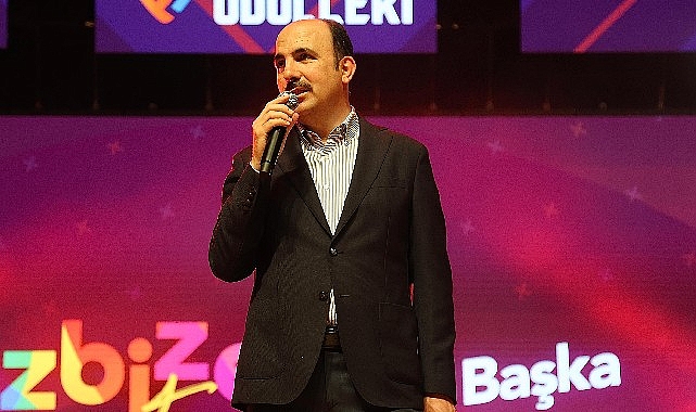 Başkan Altay Gençlik Meclisi Topluluk Ödülleri “Biz Bize Fest Bi Başka” Programının Açılışına Katıldı- Forum Haber