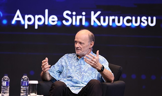 Apple Siri Kurucusu Luc Julia, TETZ 2025’te konuştu:  “Türkler kendi yapay zekâ teknolojisini geliştirmeli”   – Forum Haber