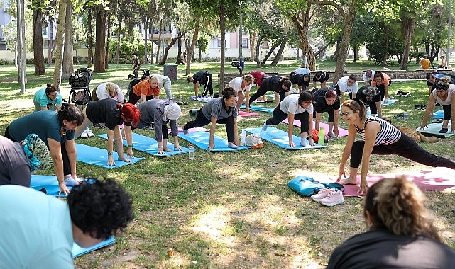 Buca’da yoga, pilates ve zumba dersleri açık havaya taşındı- Forum Haber