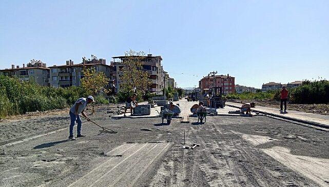 Edremit’in dört bir yanında çalışmalar aralıksız sürüyor- Forum Haber