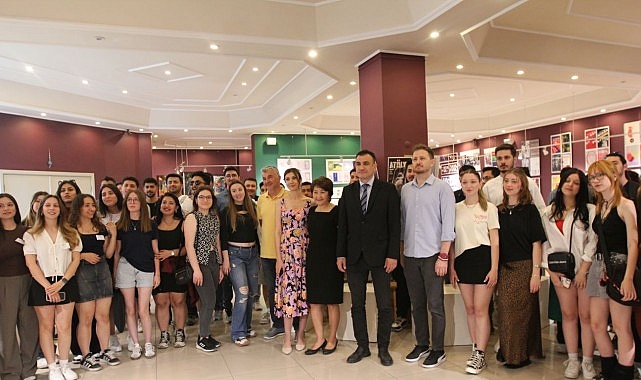 Egeli Grafik Tasarım öğrencilerinden yıl sonu sergisi- Forum Haber