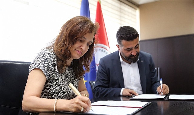 Karşıyaka’da ‘sağlıklı kentleşme’ için imzalar atıldı- Forum Haber