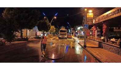 Kemer’deki toz ve toprak olan yollar yıkanıyor – Forum Haber