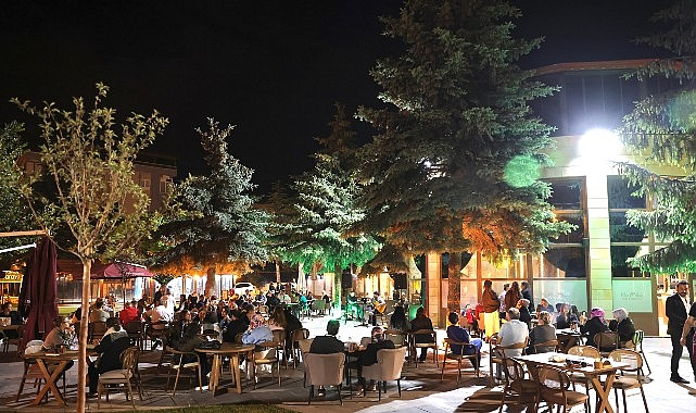 NevMekan’da Canlı Müzik Keyfi Yaşandı- Forum Haber